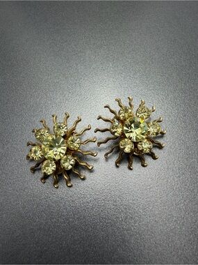Vintage Sunburst Crystal Clip-On Earrings Jonquil Rhinestone 364ue
